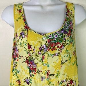 Forever 21 Top Women’s Size Medium Yellow Floral sleeveless Multi Color Tank